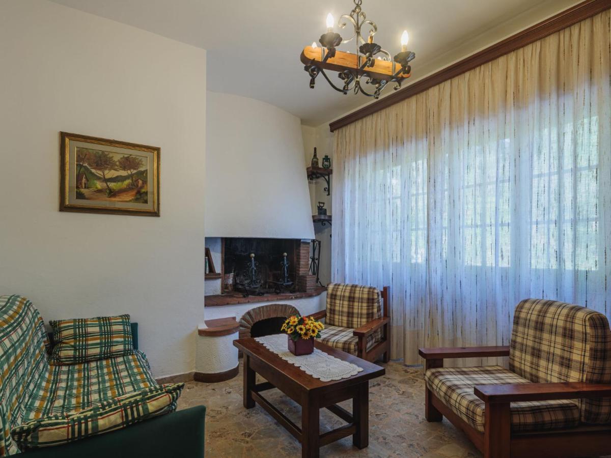 Apartment Barbara By Interhome Corsanico-Bargecchia Zewnętrze zdjęcie